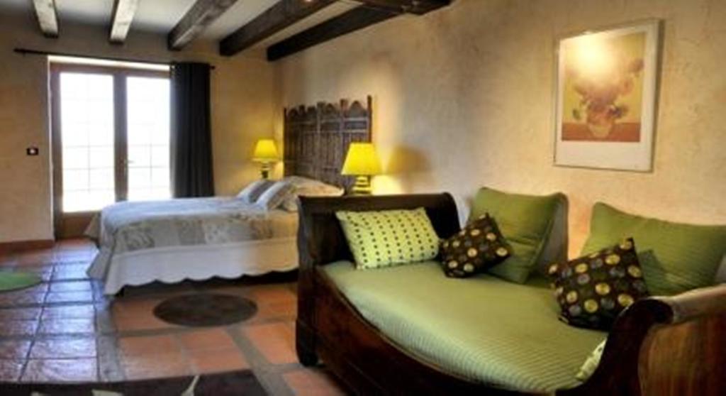 Chateau De Larre Hotel Chatres-sur-Cher Room photo